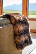 Load image into Gallery viewer, Luxurious Lounge Throw