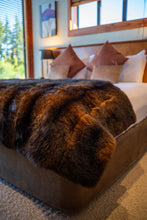 Load image into Gallery viewer, Fiordland Footer